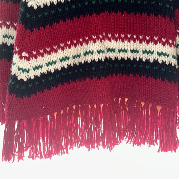 Striped shawl sweater red/green/white womens one size sweater - Picture 6 of 6